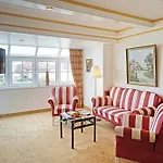 Hotel Appartement Landhaus Stutzi - Hotel Strandperle 3*